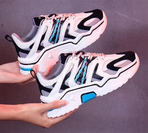 clunky sneaker market
